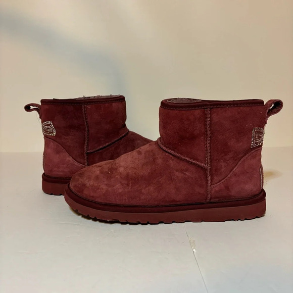 UGG Women's Classic Mini Crystal Bow Suede / Wool Lining Winter Boot Red Size 6 - Picture 4 of 10